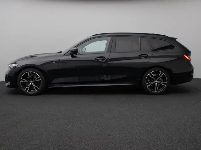 BMW 3 Series view 11
