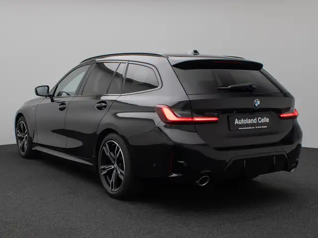 BMW 3 Series view 9