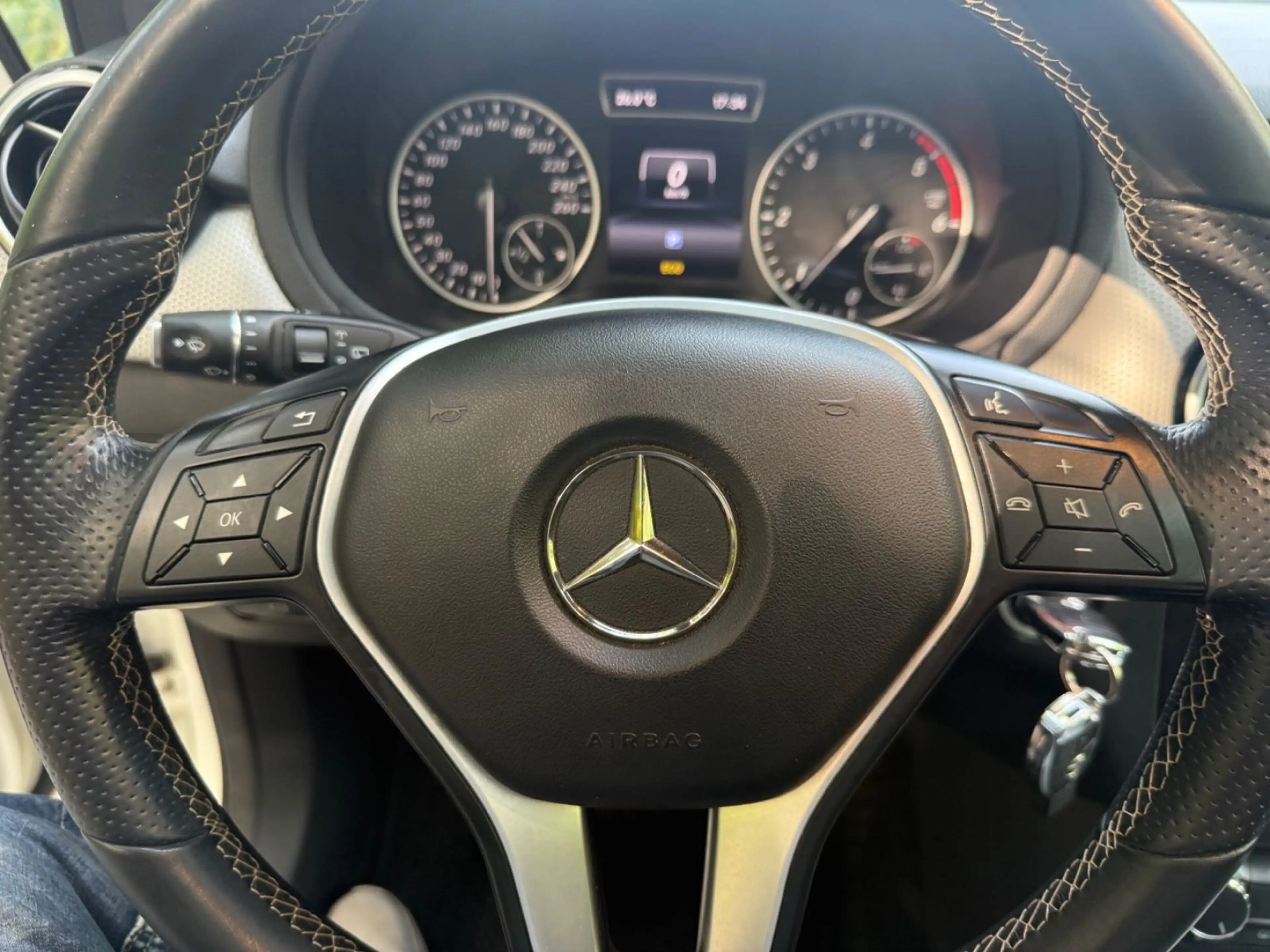 Mercedes-Benz B 180 CDI / d Navi Schiebedach — photo 13