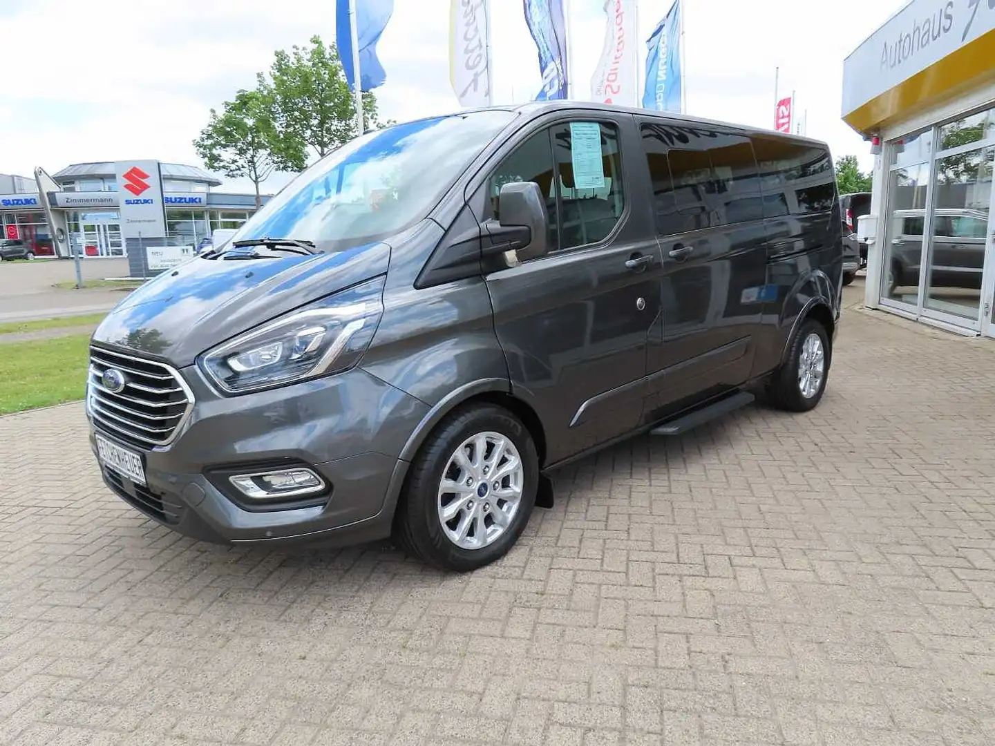 Ford Tourneo Custom L2 Aut XENON+ACC+RFK+STHZG+AHK+8S Grau - 2
