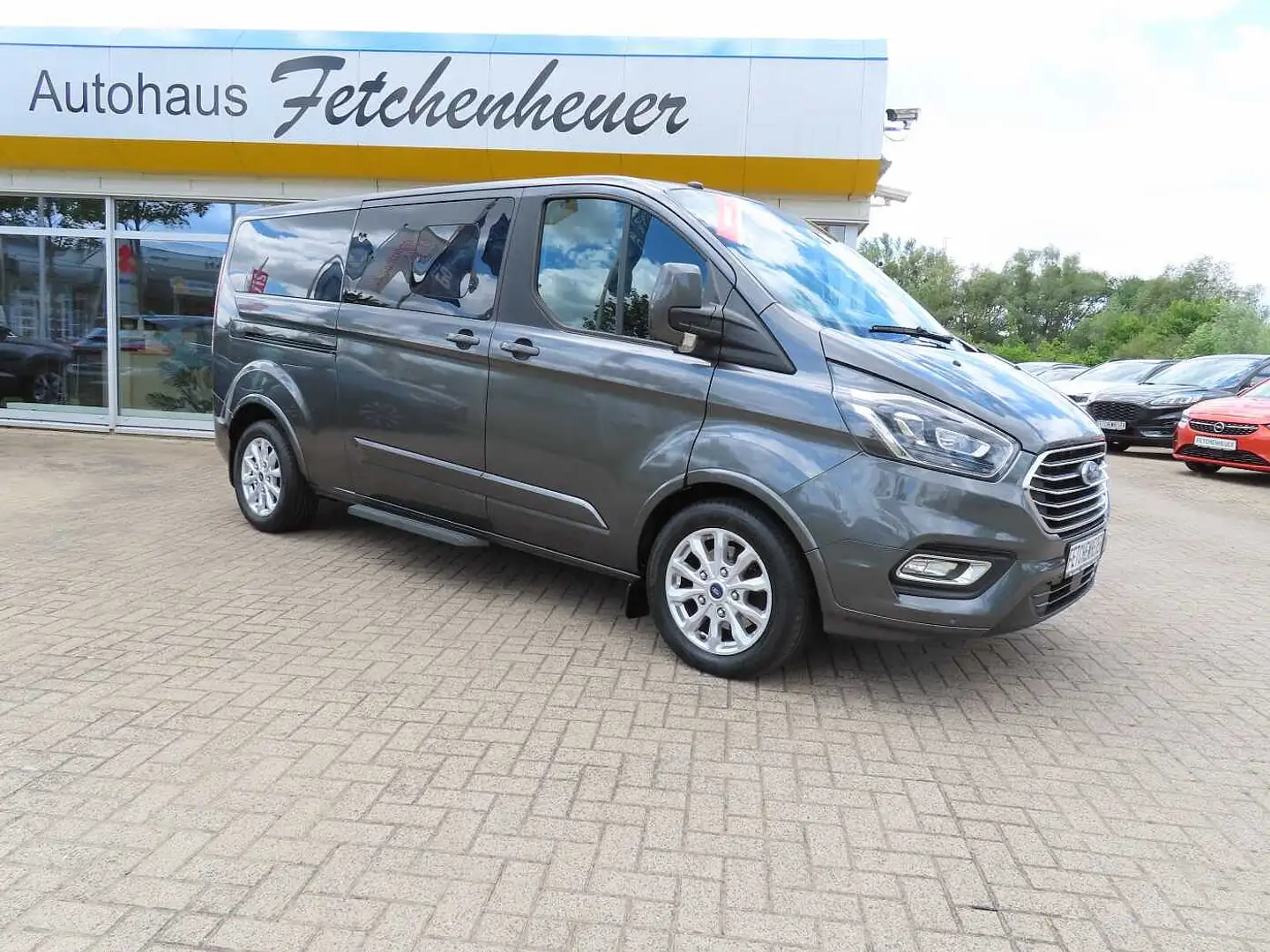 Ford Tourneo Custom L2 Aut XENON+ACC+RFK+STHZG+AHK+8S Grau - 1