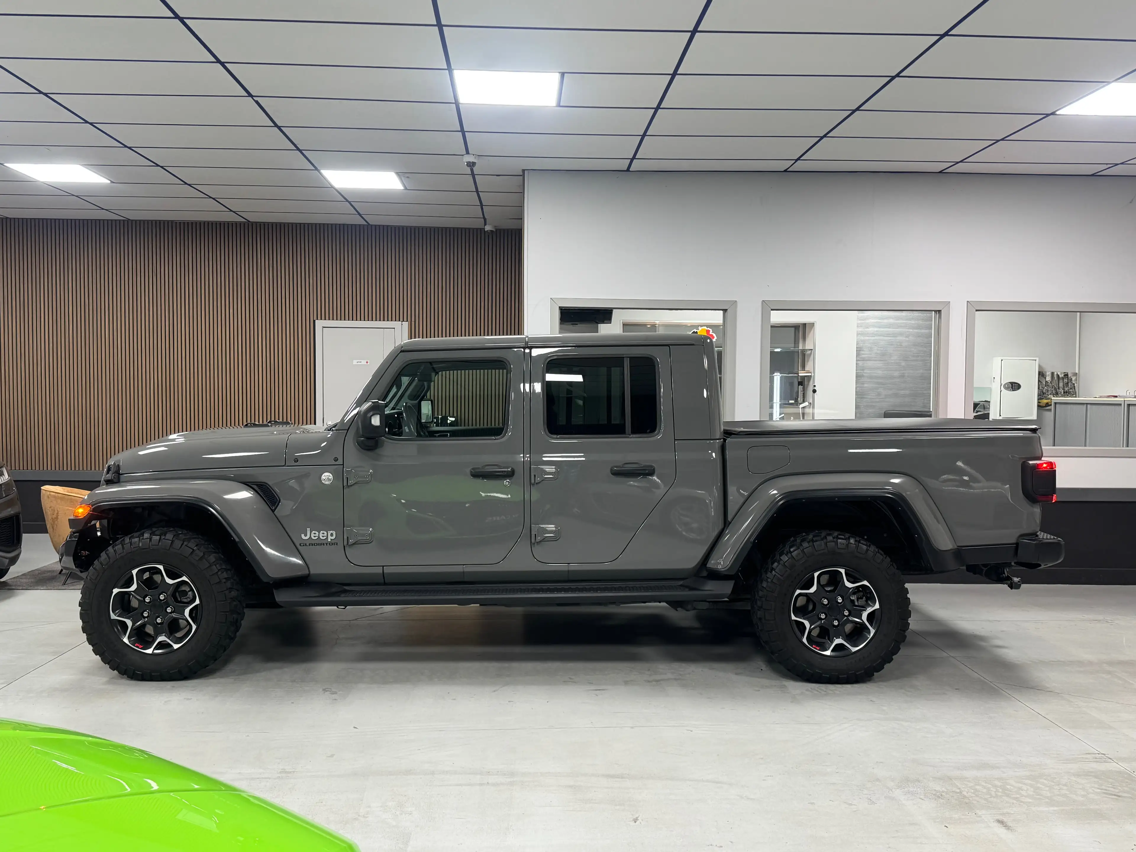 Jeep Gladiator 3.0 Tdi 4WD Overland Utilitaire 5 Places Full Opt. — photo 11