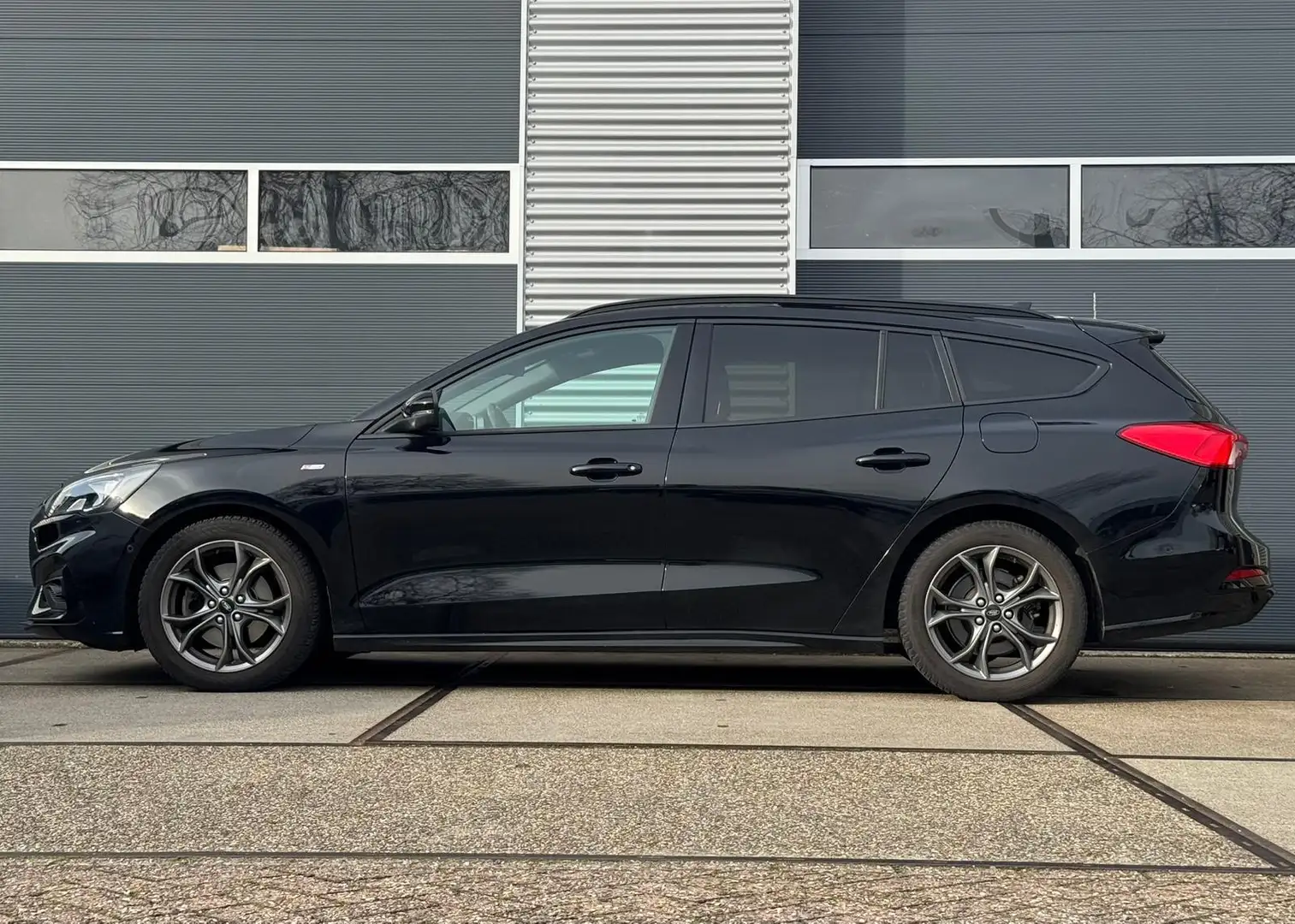 Ford Focus Wagon 1.5 EcoBoost Titanium Business |Camera |Stoe Noir - 2