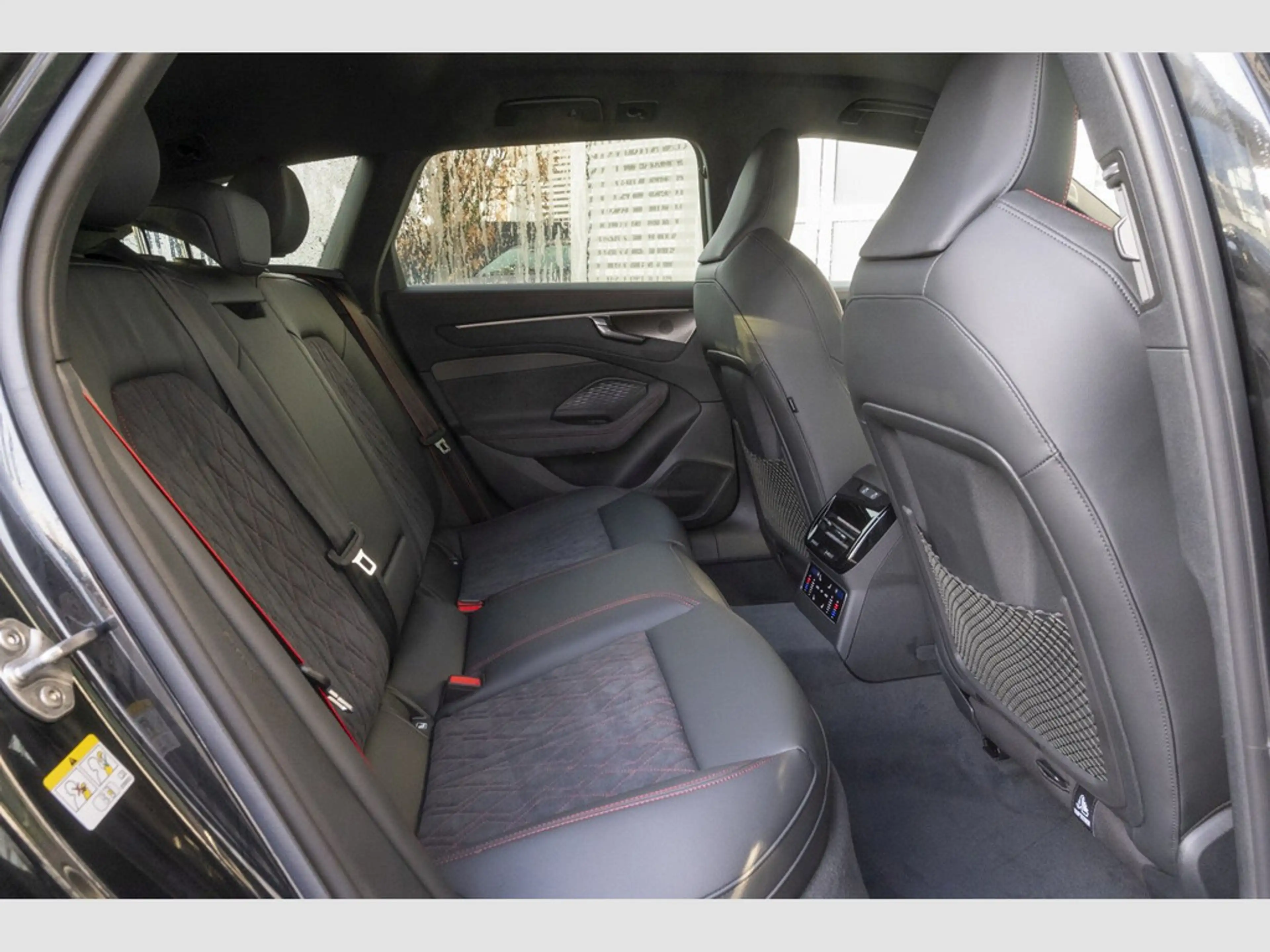 Audi A6 Avant S line quattro 'MatrixLED|Stanheiz|AHK|B&O — photo 10