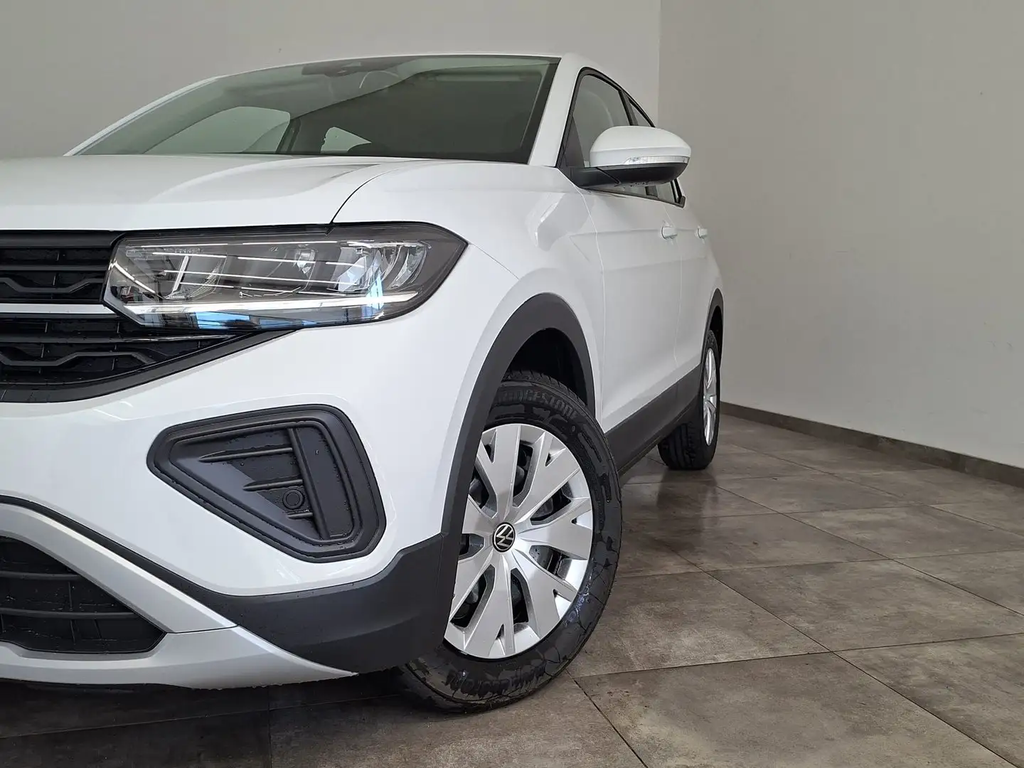 Volkswagen T-Cross 4Me TSI Weiß - 2