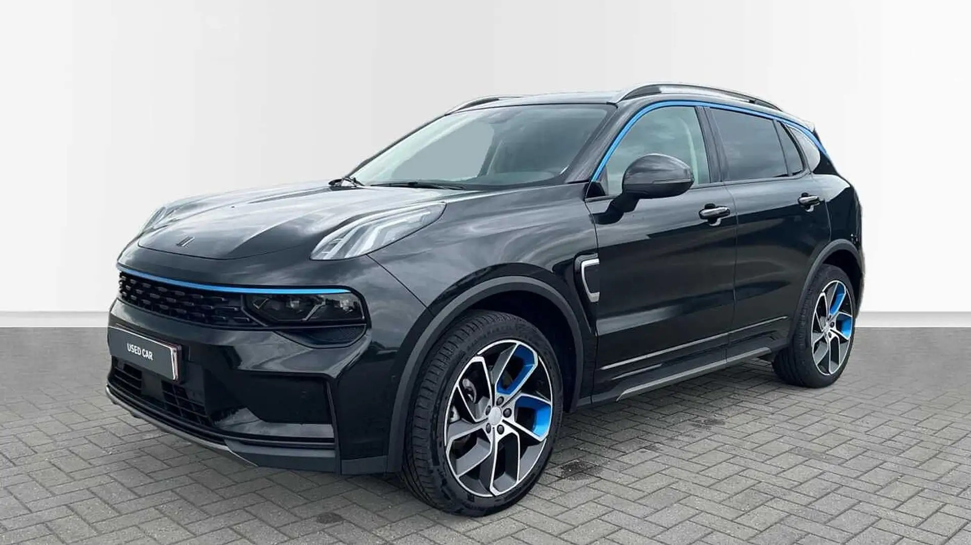 Lynk & Co 01 PHEV Schwarz - 1