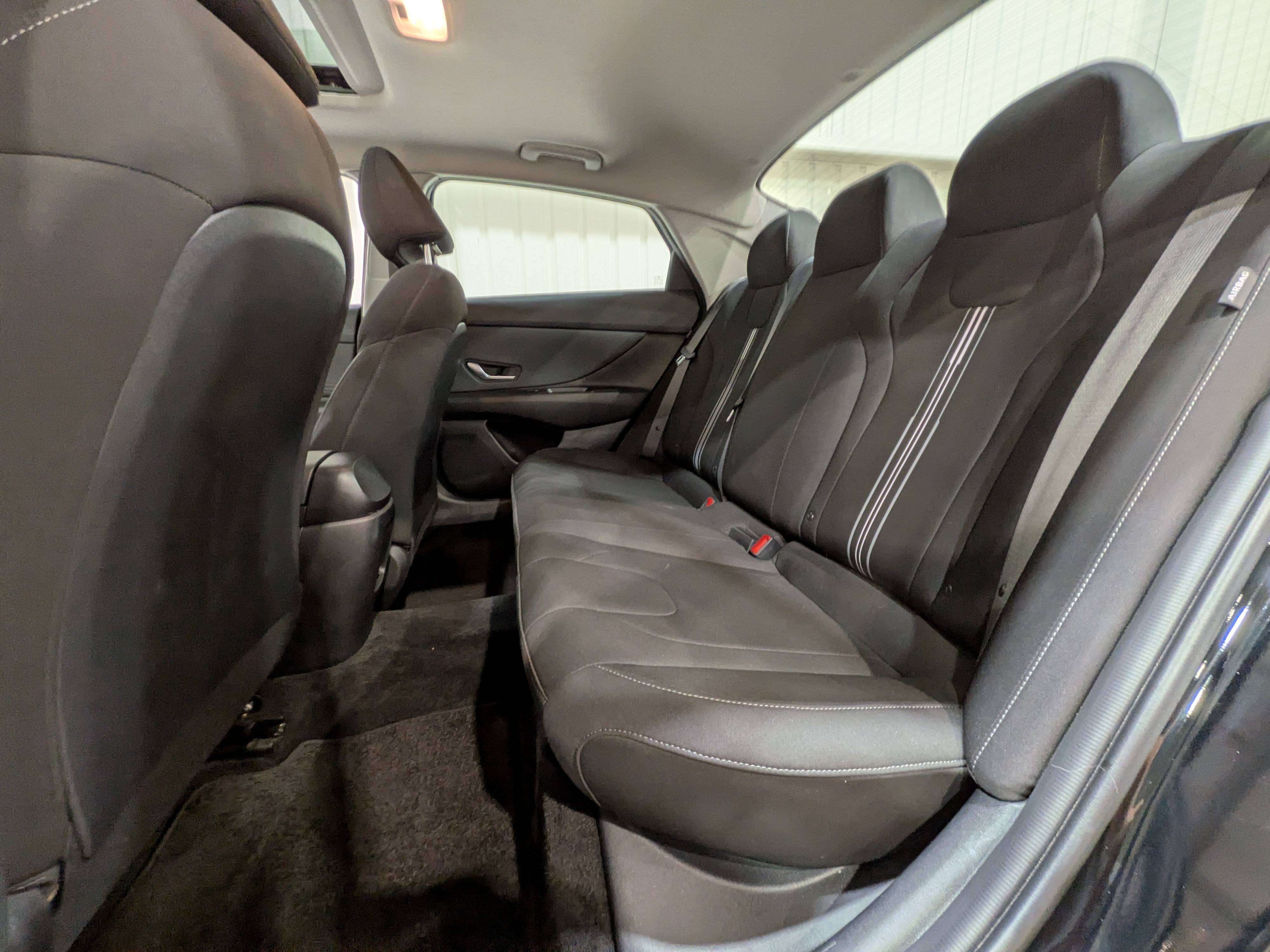 Hyundai Elantra 2025