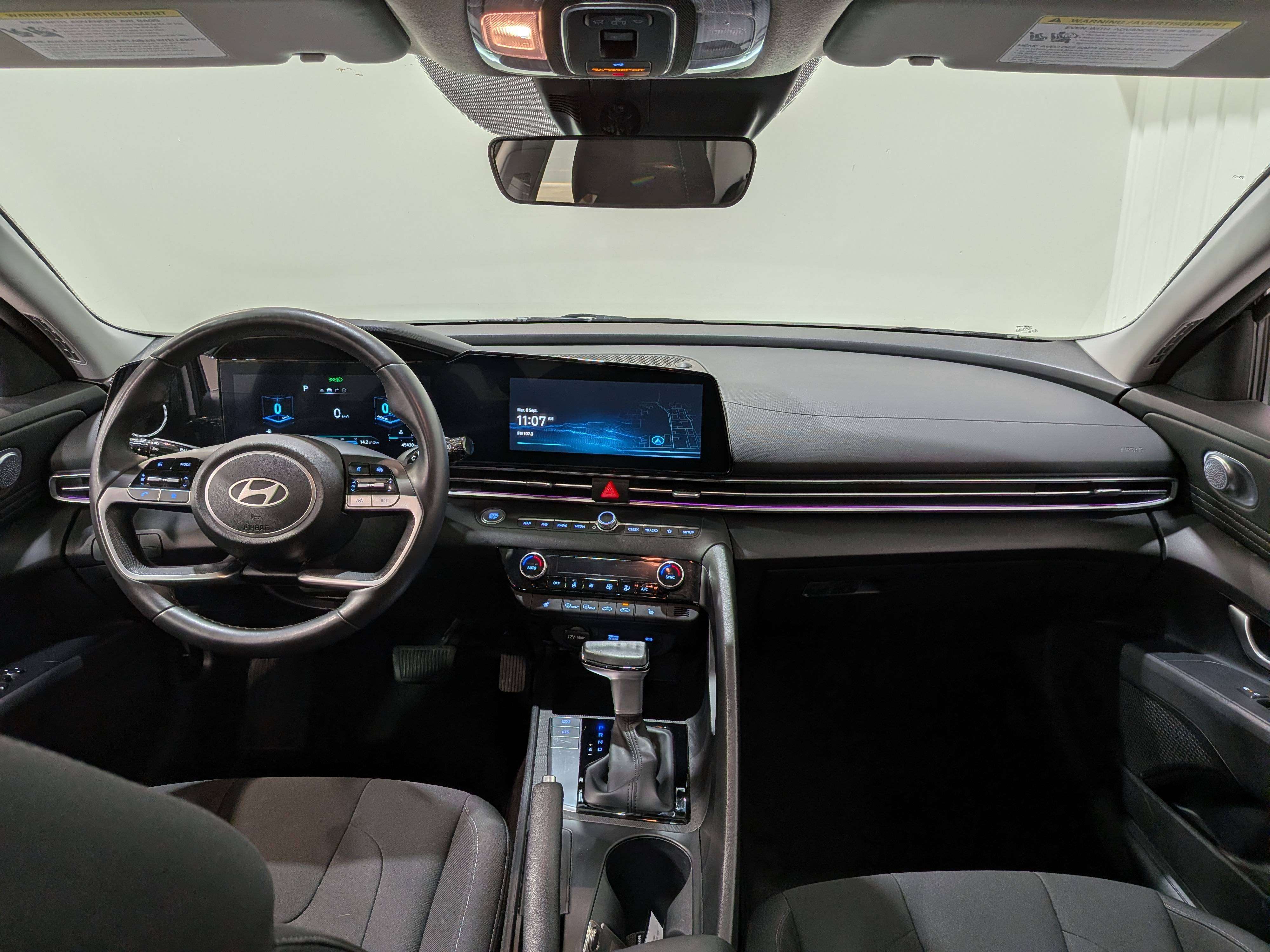Hyundai Elantra 2025