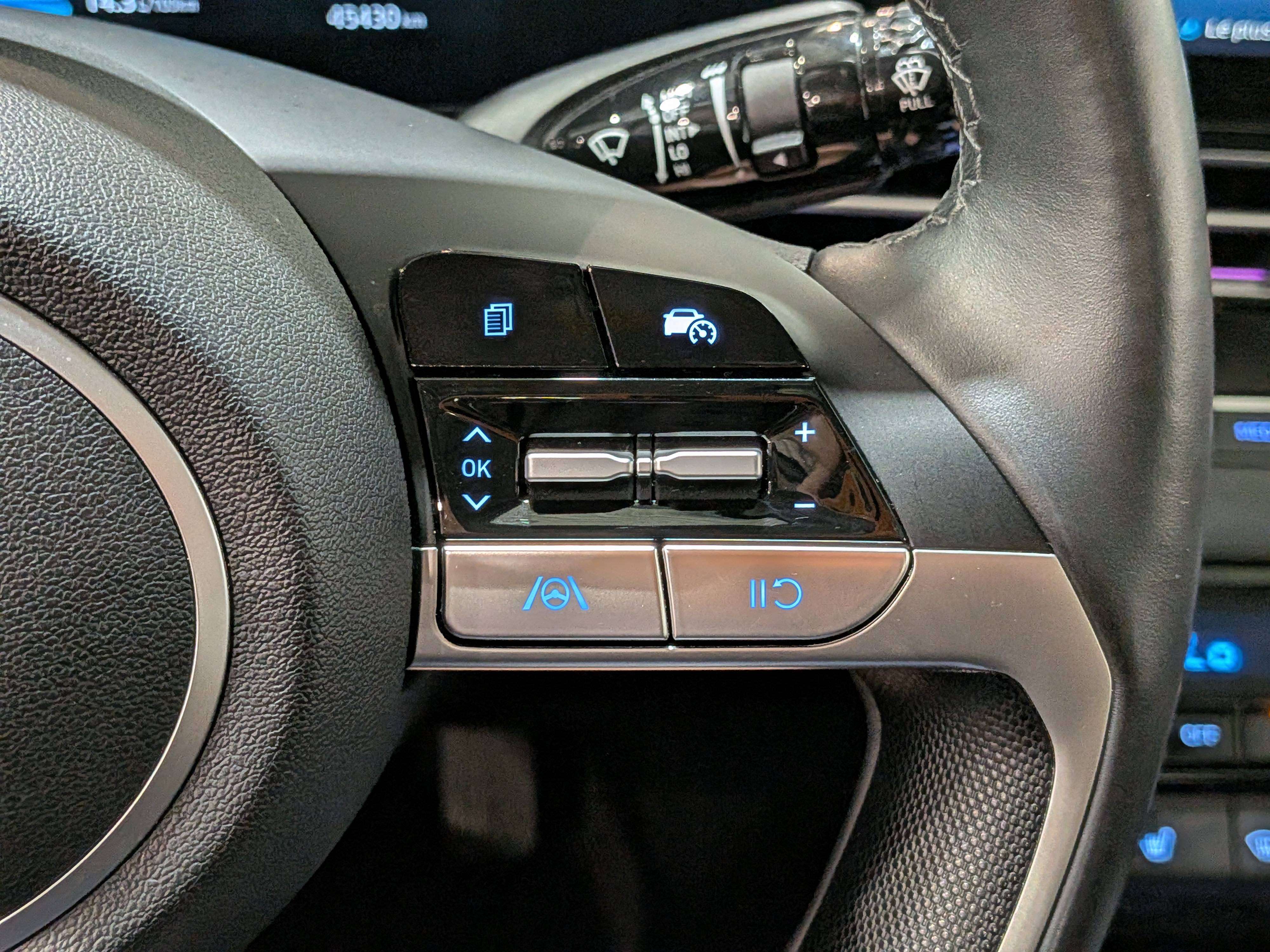 Hyundai Elantra 2025