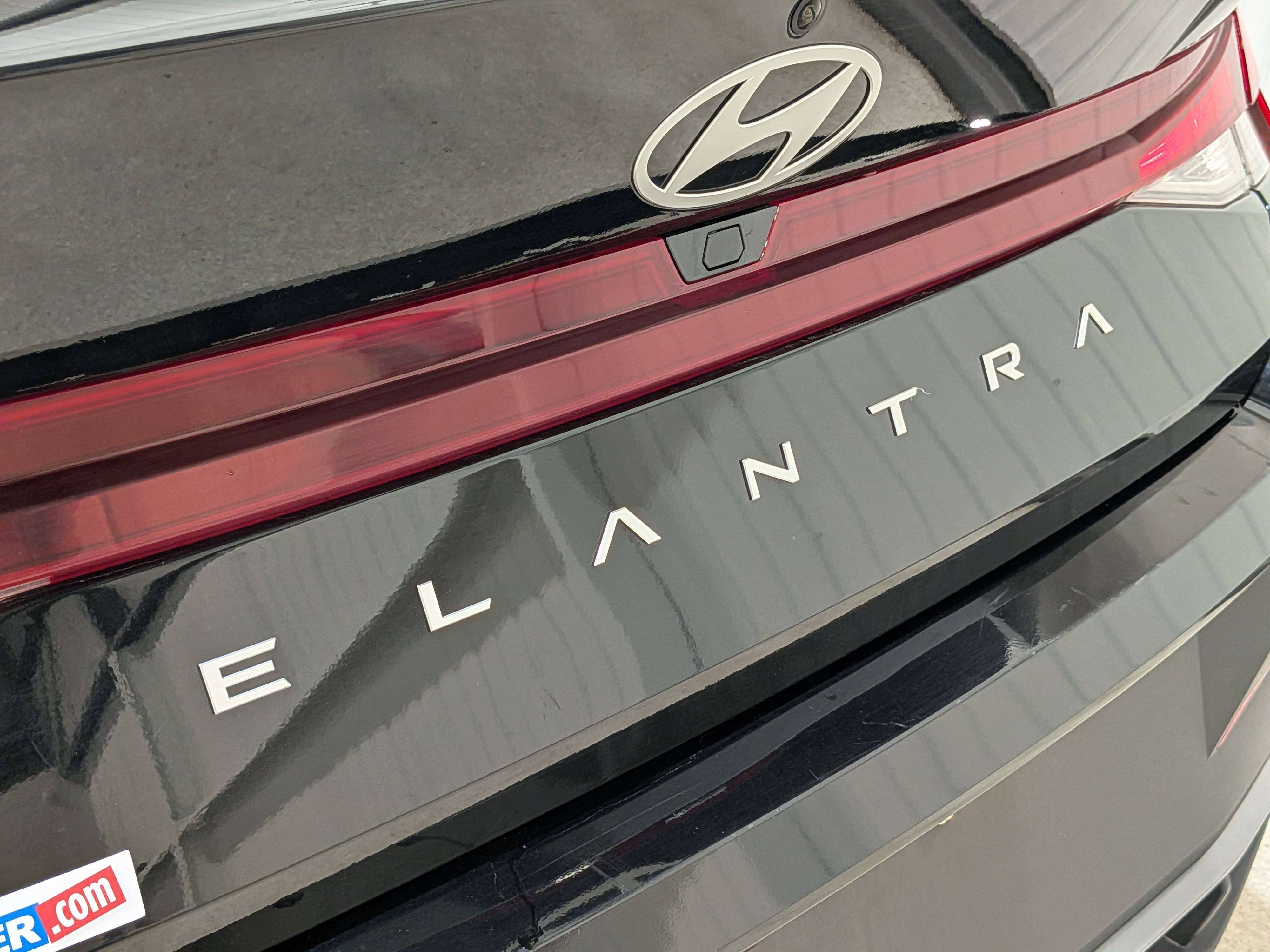 Hyundai Elantra 2025