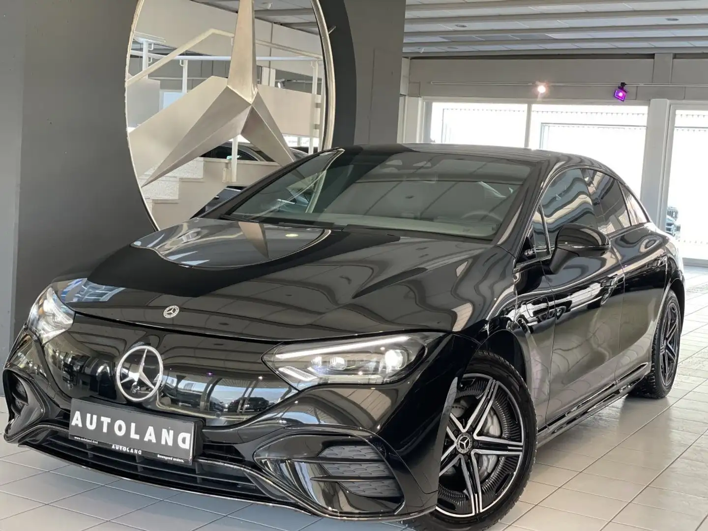 Mercedes-Benz EQE 350 + AMG LINE 654KM Reichweite Schwarz - 1