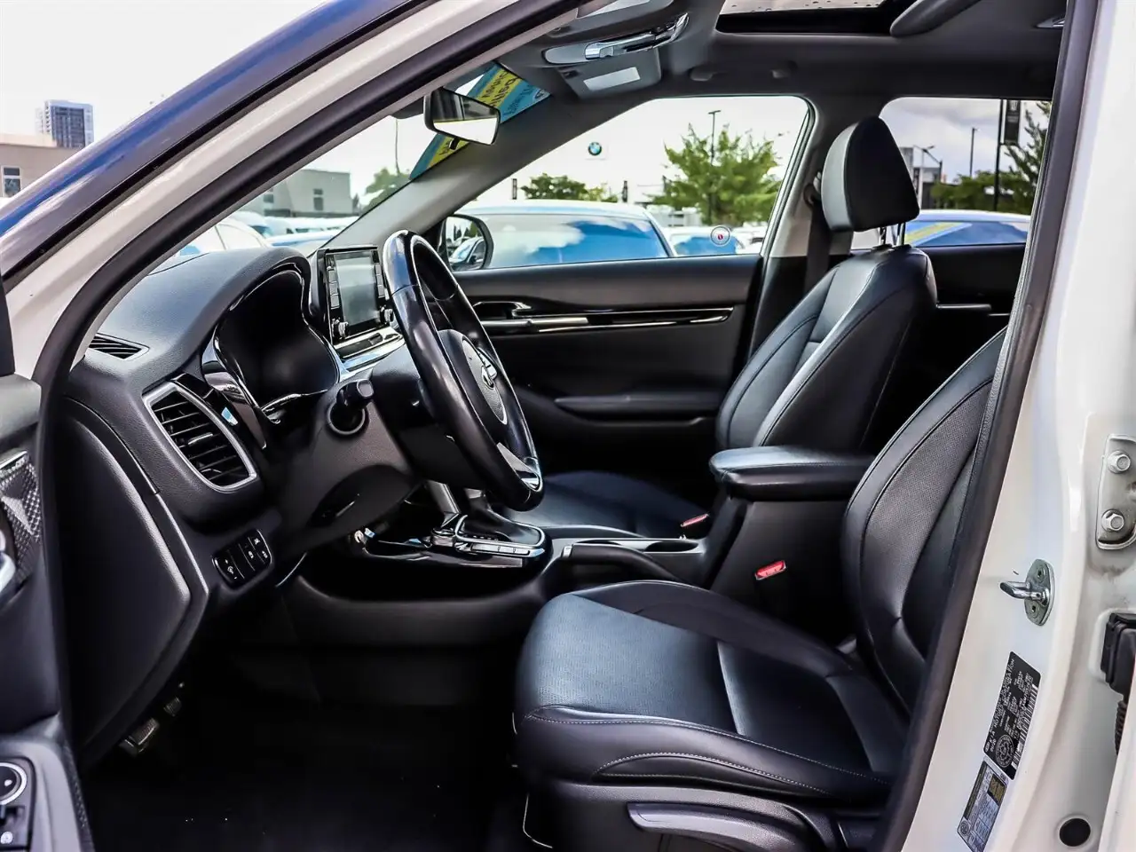 Kia Seltos снимка Kia Seltos
