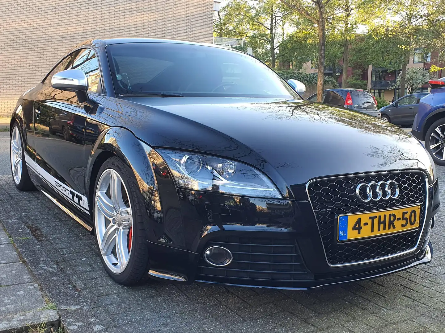 Audi TTS 2.0 TFSI Quattro Schwarz - 1