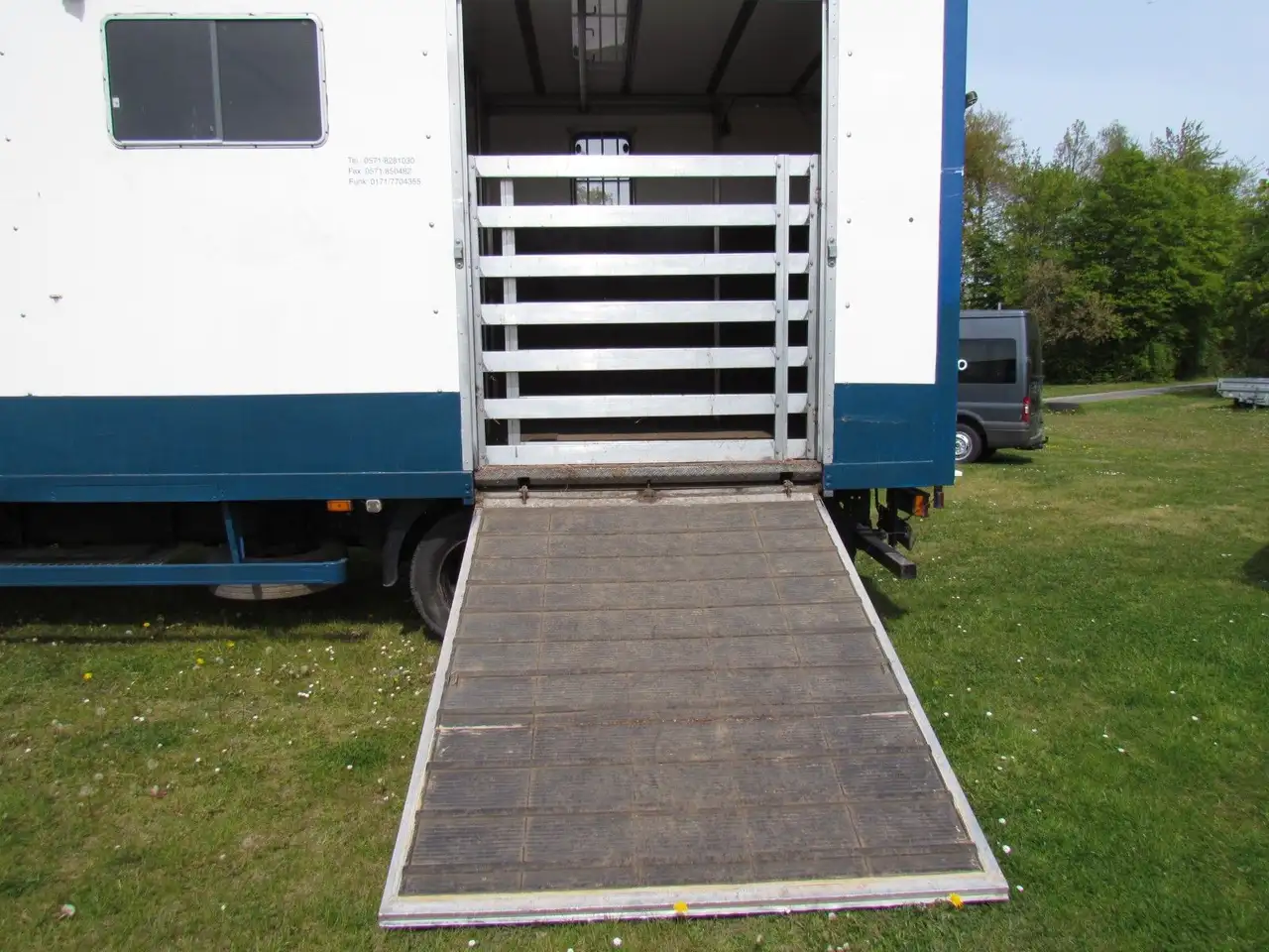 Isuzu Sport Pferde Transporter, foto 10