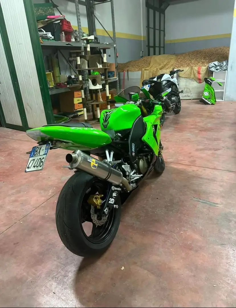 Kawasaki Ninja ZX-10R - 1