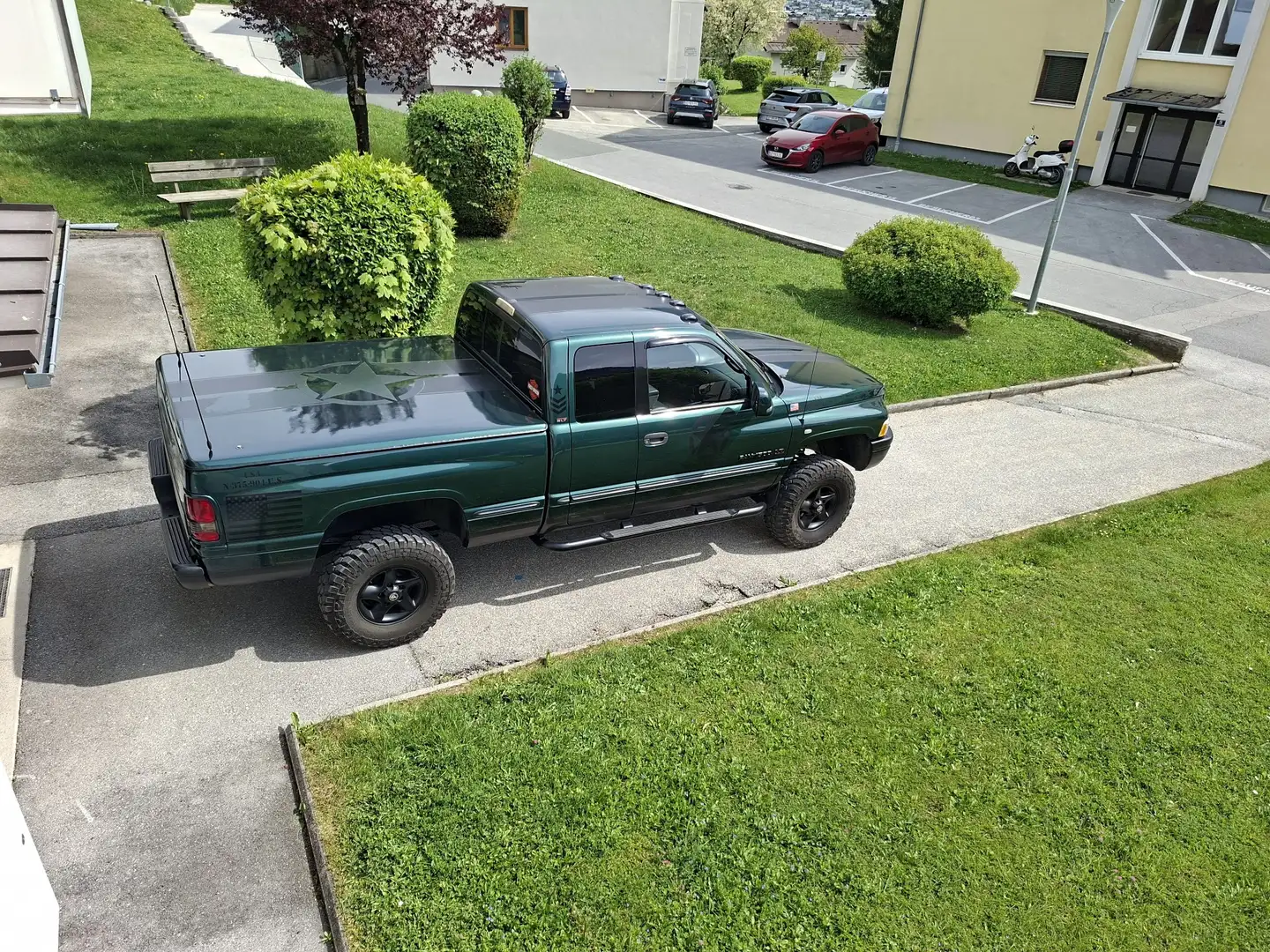 Dodge RAM 1500 4x4 slt - 2