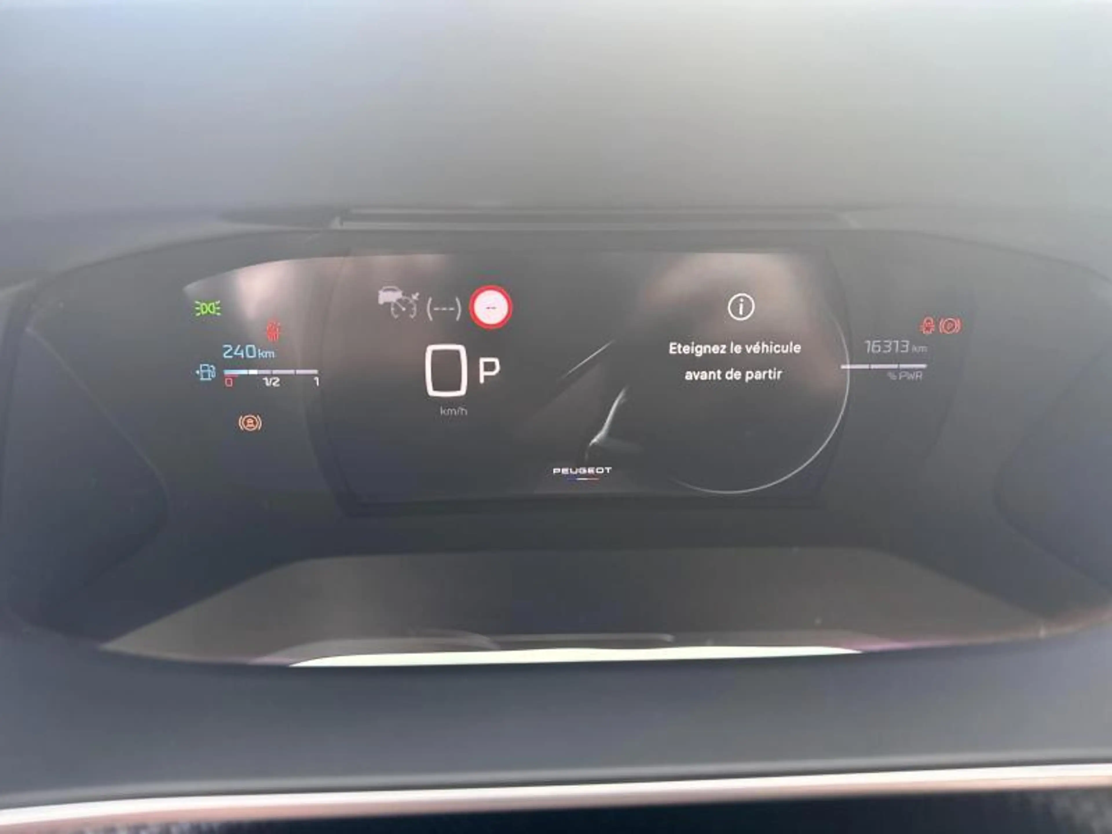 Peugeot 208 GT 1.2 Hybrid 136 e-DSC6 — photo 15