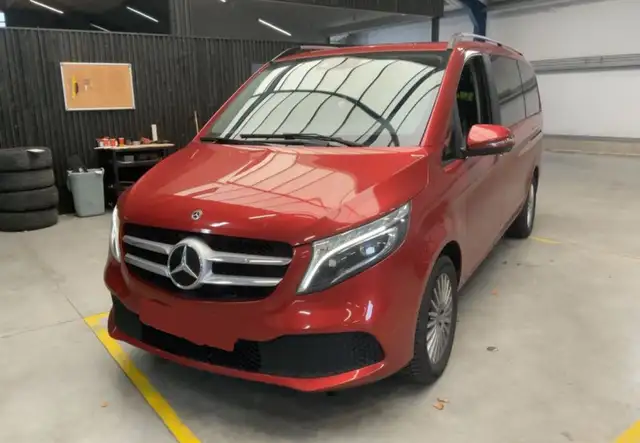 Mercedes-Benz V 220 D AVANTGARDE 8 PLACES LONG CHASSIS BOITE-AUTO CUIR