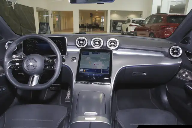 Mercedes-Benz C-Class view 10