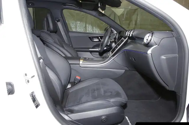 Mercedes-Benz C-Class view 6