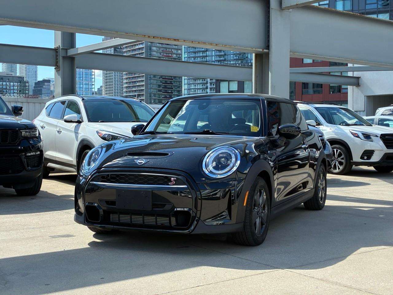 2023 MINI 3 Door Cooper S CLEAN CARFAX