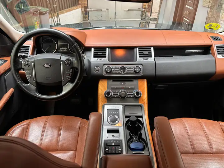 Land Rover Range Rover Sport 3.0 SDV6 HSE 2012, foto 9