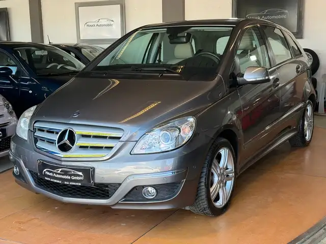 Mercedes-Benz B 200 Automatik / Klima / Sitzheizung / Scheckhe