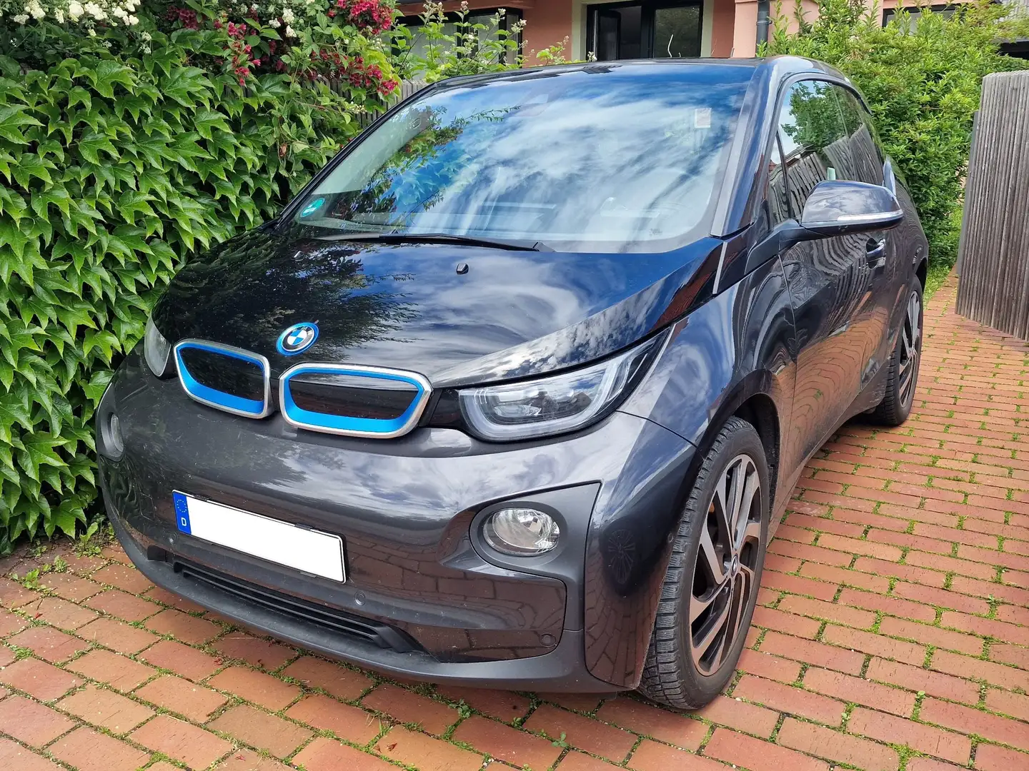 BMW i3 Leder Klima NaviPro ParkAssist Pano SHZ Harman Grau - 1