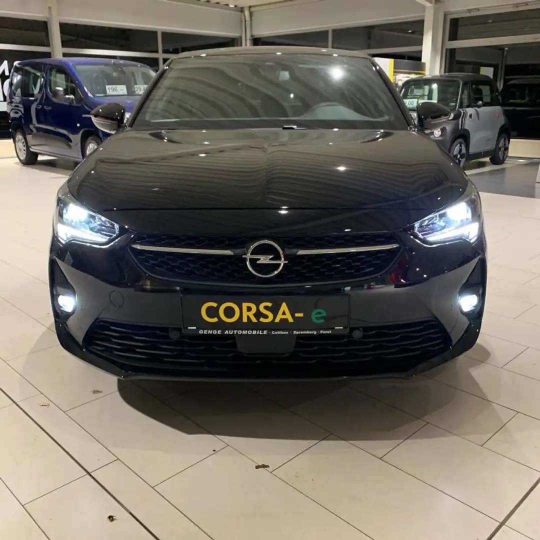 Opel Corsa-e Ultimate, Navi,11-KW Lader, Park&Go Plus Schwarz - 2