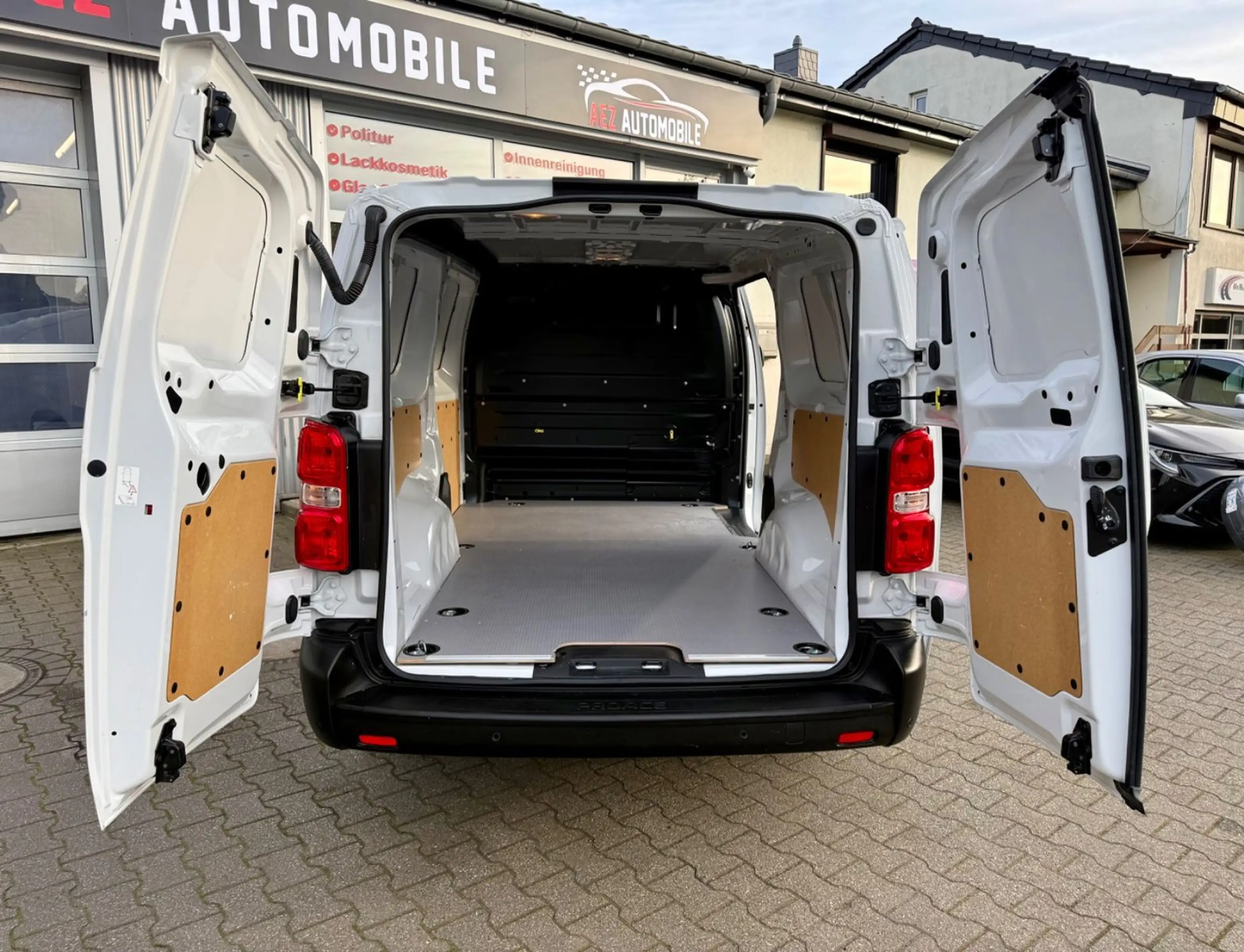 Toyota Proace L2 Kasten Meister*17.000 Km* TÜV NEU* — photo 10