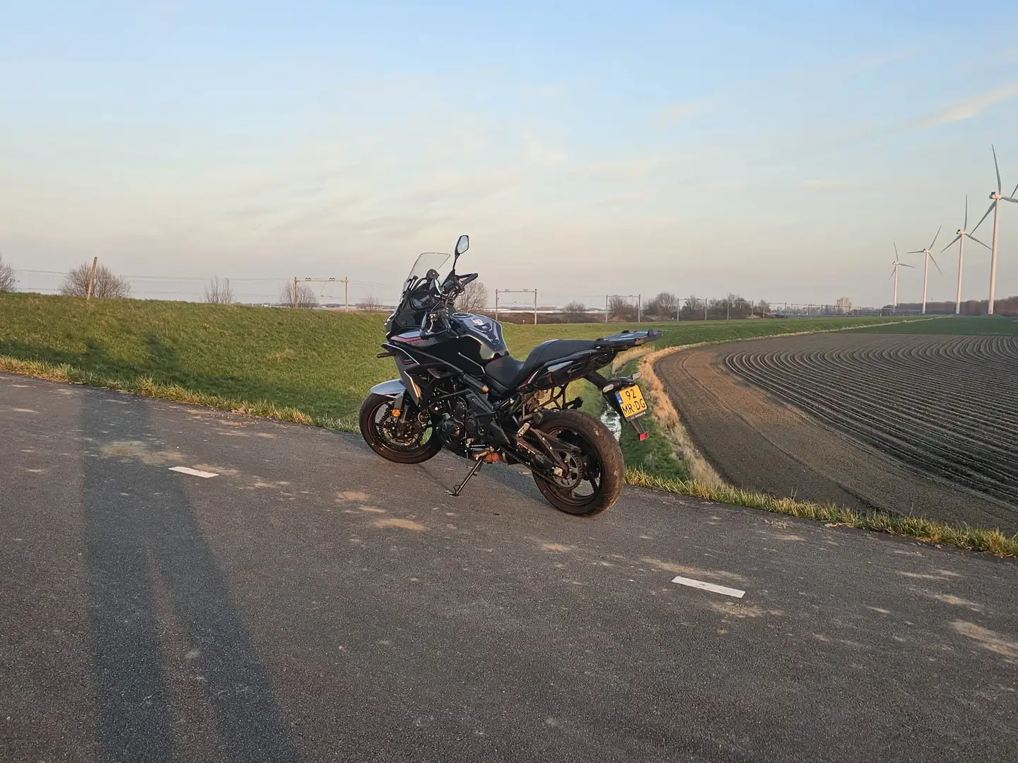 Kawasaki Versys 650 Zwart - 2