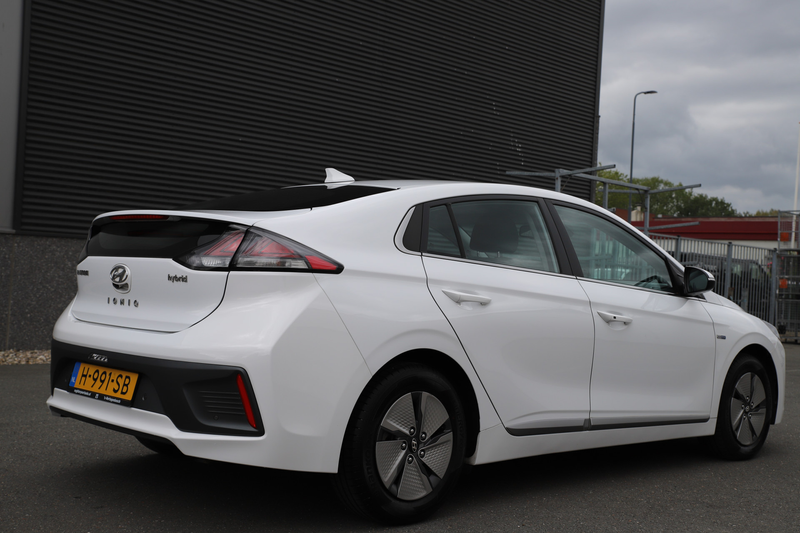 Hyundai IONIQ 1.6 GDi Hybrid/ Facelift/ Matrix LED/Carplay/ infi — photo 7