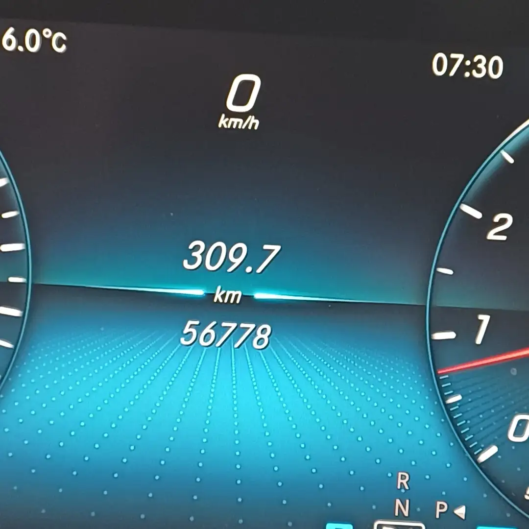 Mercedes-Benz C 180 C 180 AMG Line (20.000€ excl. 50%-BTW-recup.) Zilver - 2
