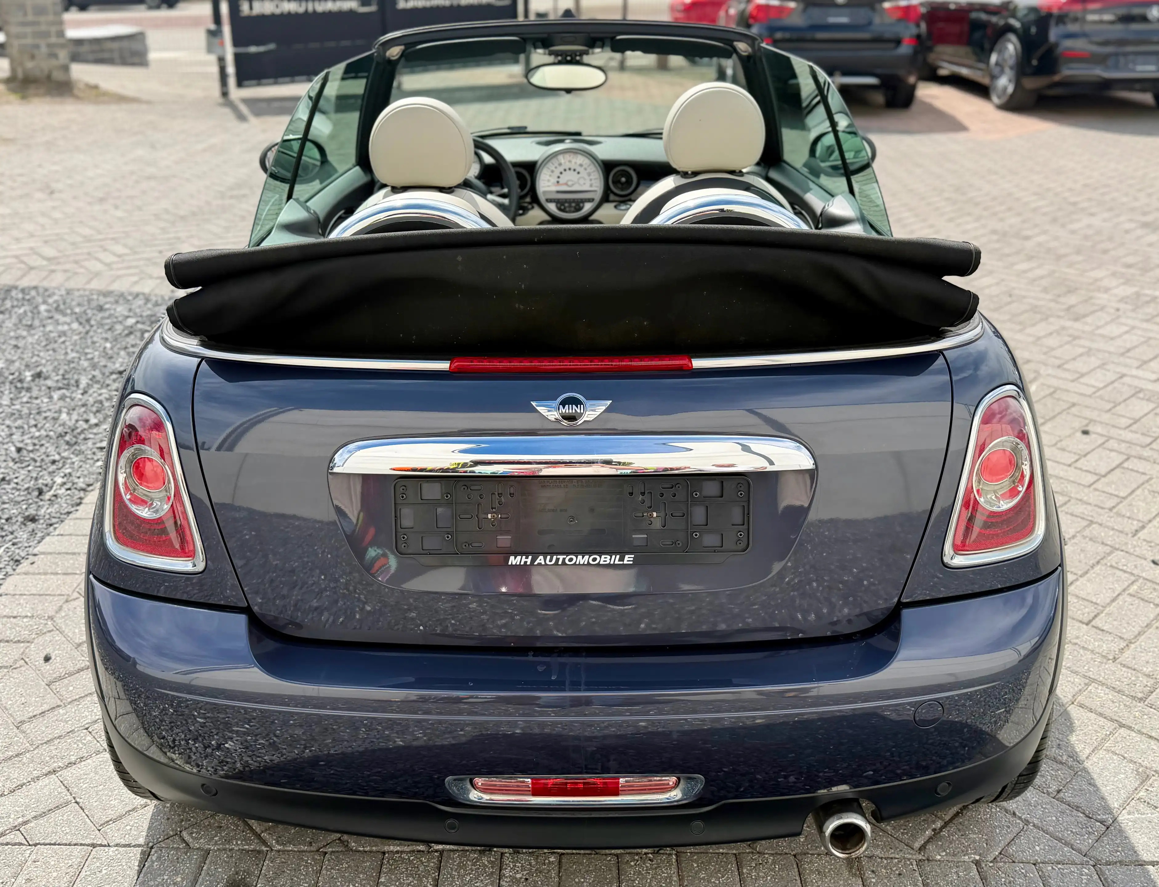 MINI Cooper D Cabrio 1.6 D — photo 7