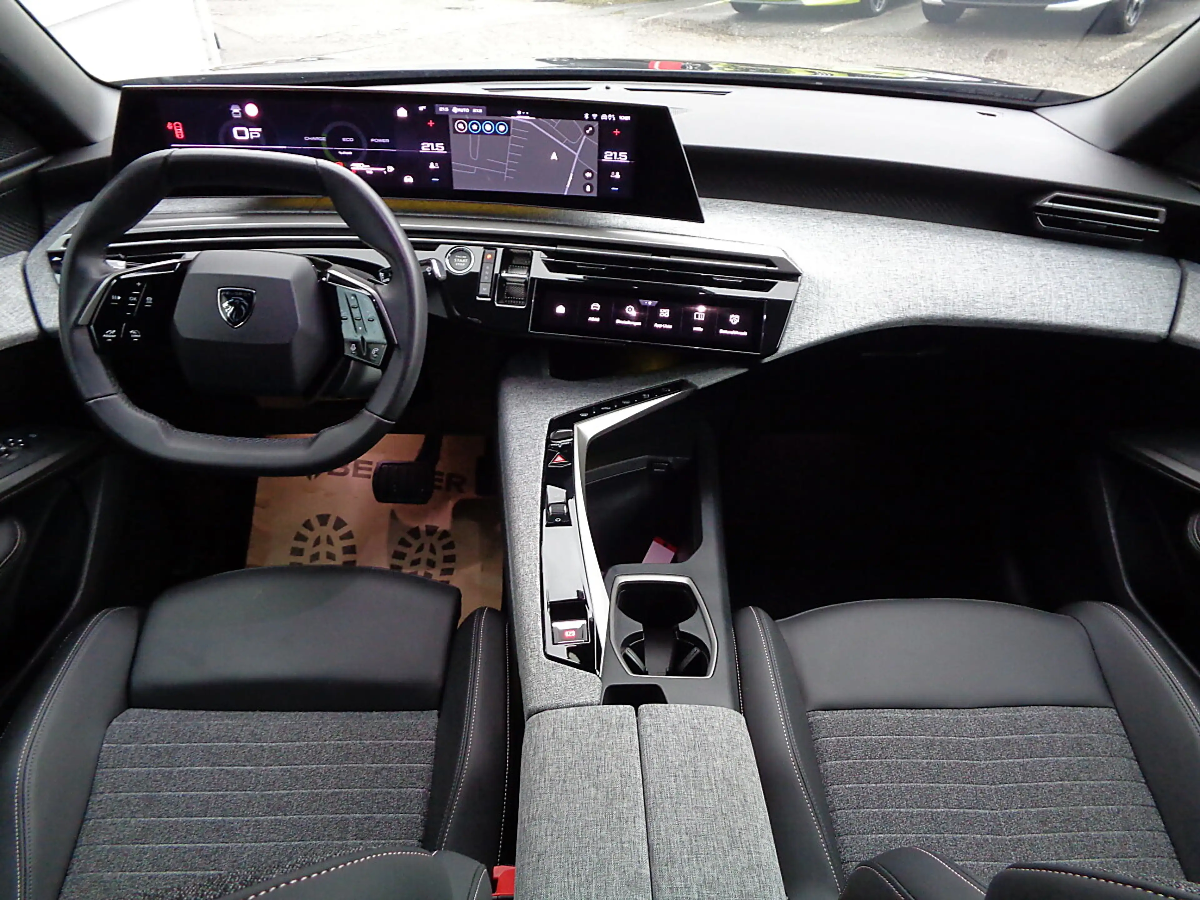 Peugeot 3008 Hybrid 136 E-DCS6 Allure Aut. — photo 12