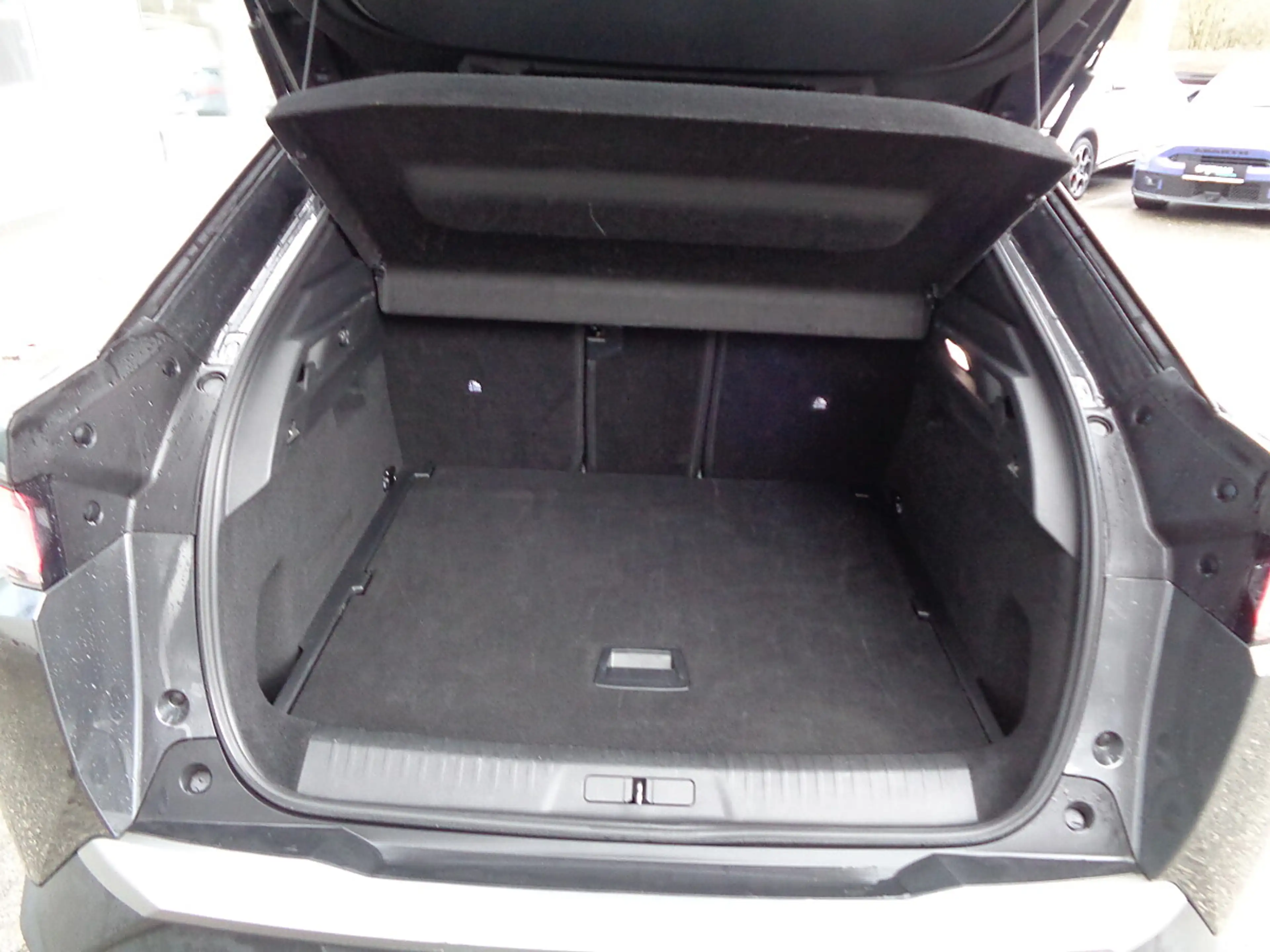 Peugeot 3008 Hybrid 136 E-DCS6 Allure Aut. — photo 5