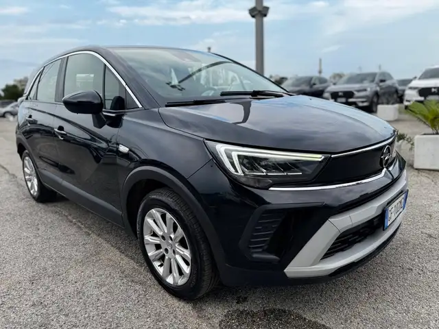 Opel Crossland X view 3