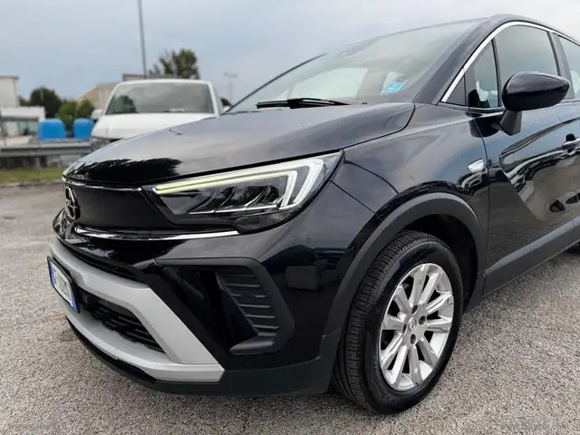 Opel Crossland X view 4