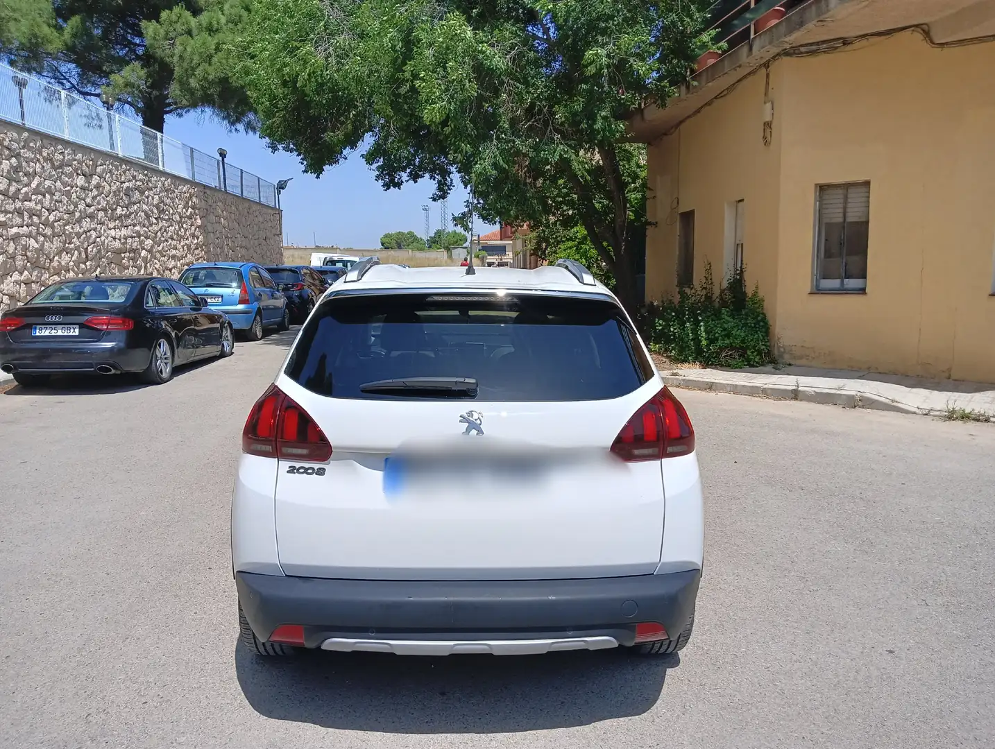 Peugeot 2008 2008 1.2 PureTech S Blanco - 2