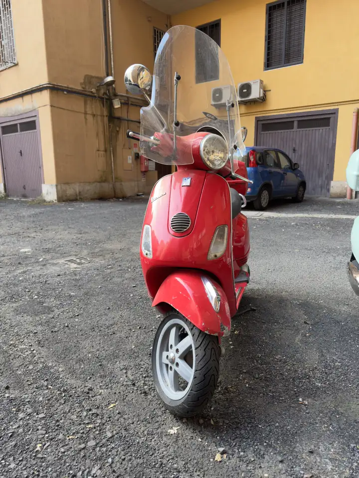 Vespa LX 150