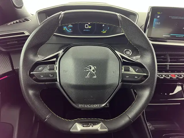 Peugeot 2008 view 15