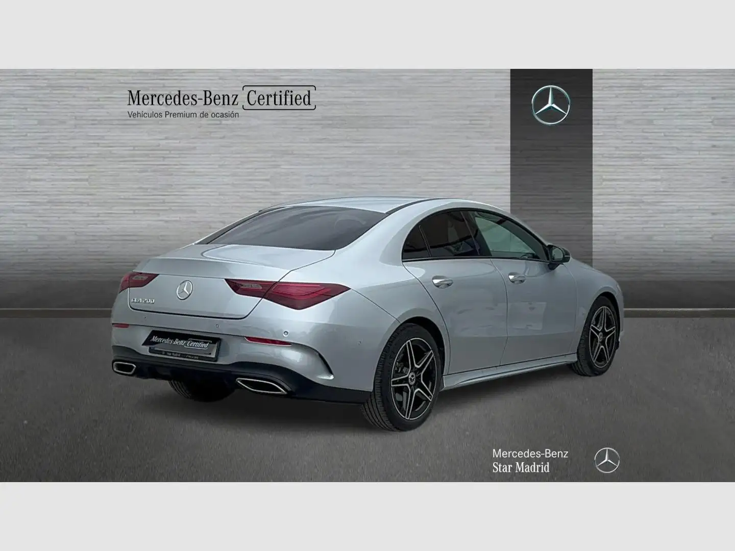 Mercedes-Benz CLA 200 Plateado - 2
