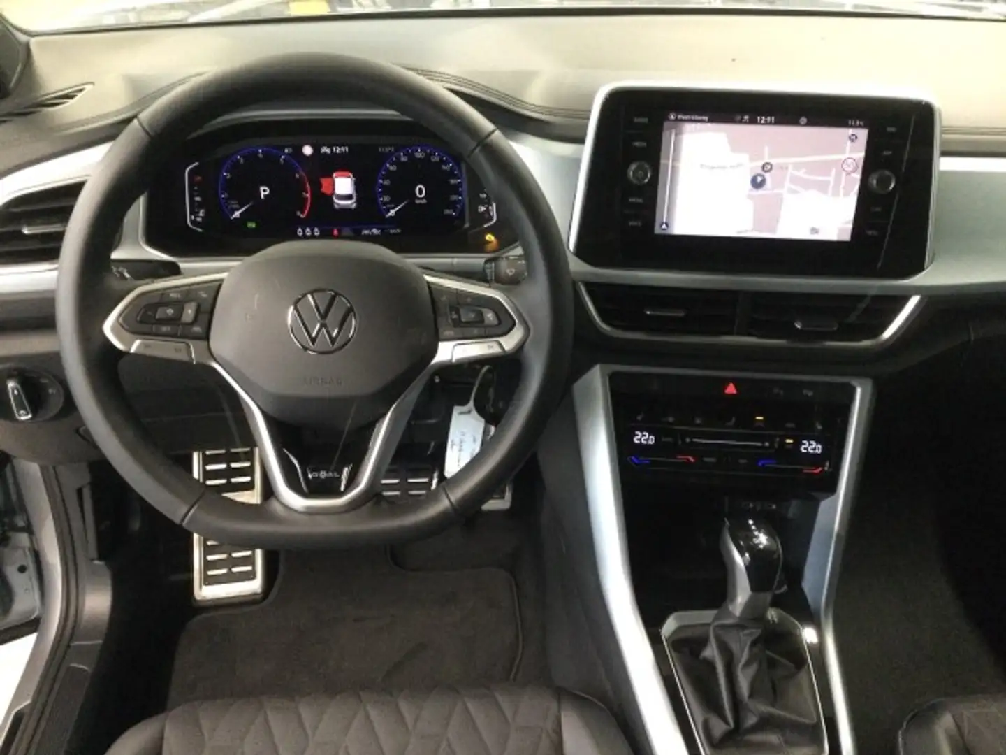 Volkswagen T-Roc 1.5 TSI DSG Goal AHK Side Assist Kamera NAVI Silber - 2