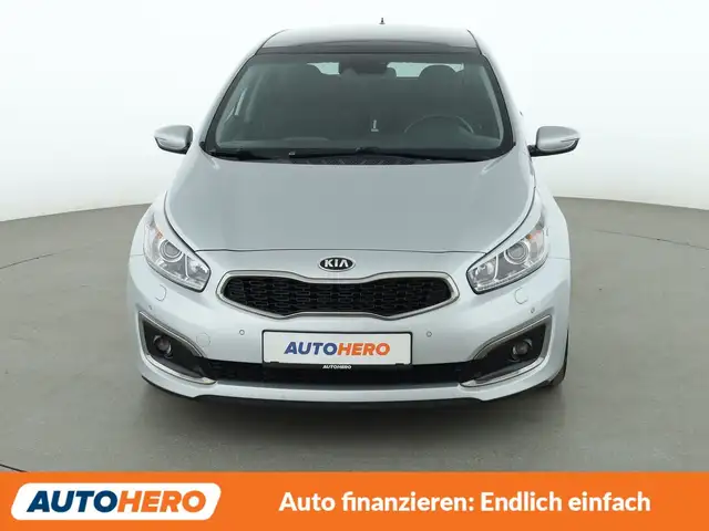 Kia Ceed view 9