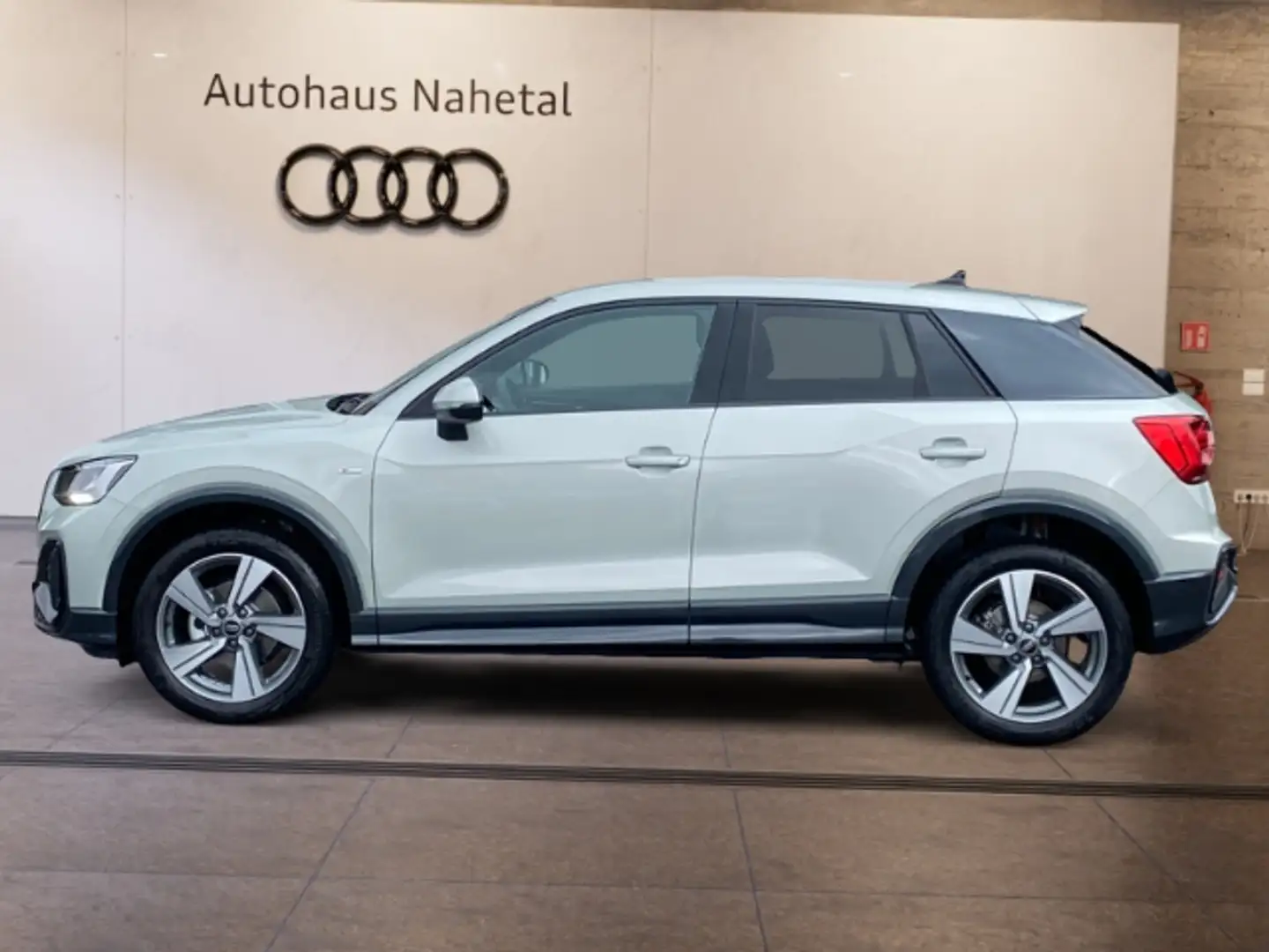 Audi Q2 S-LINE (2X) 35TFSI S-TRONIC NAVI RÜFA SHZ 18'' KOM Silber - 2