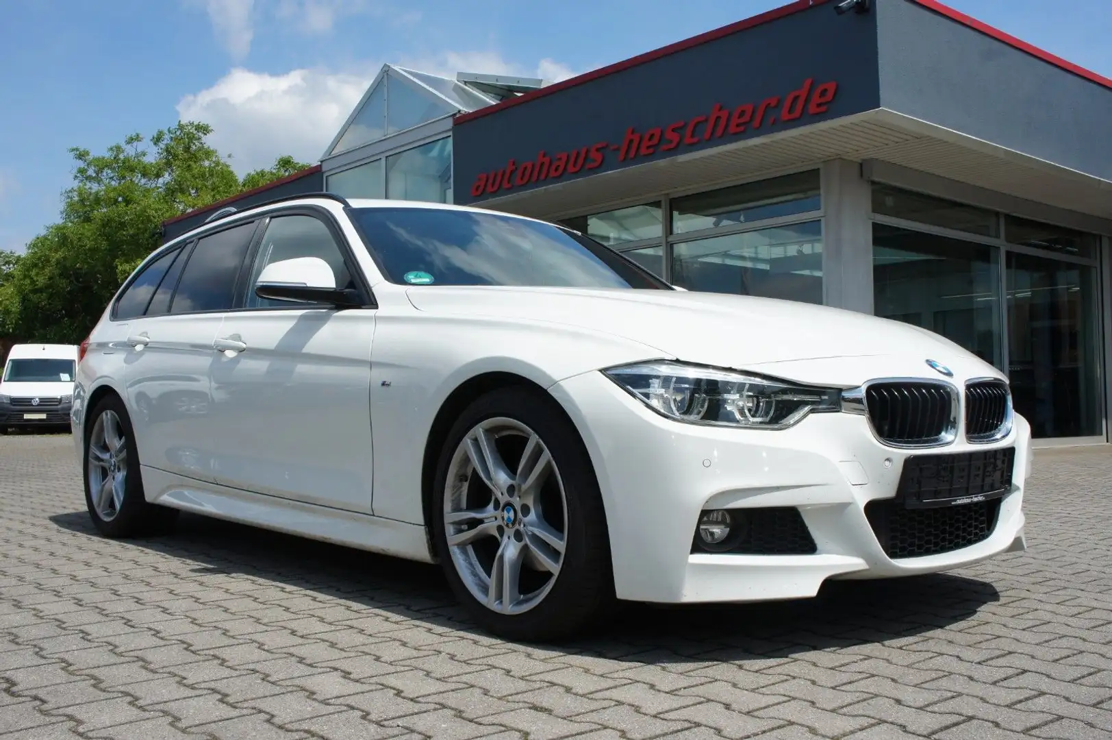 BMW 320 d Touring Steptronic *M-SPORT*LED*KAMERA*AHK* Bianco - 2