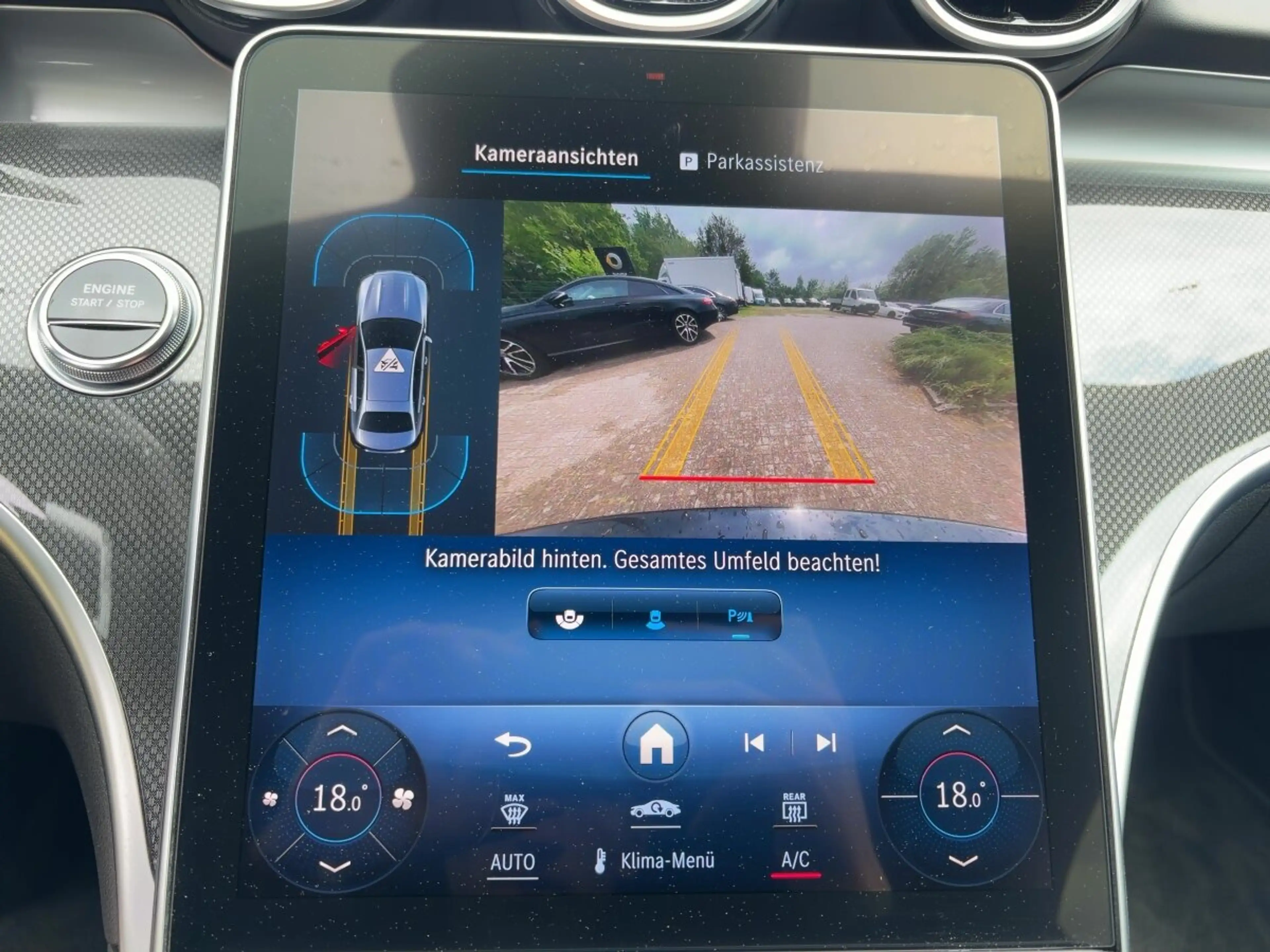 Mercedes-Benz C 300 C 300e AMG+DIGITAL-LIGHT+MBUX+KEYLESS-START — photo 13