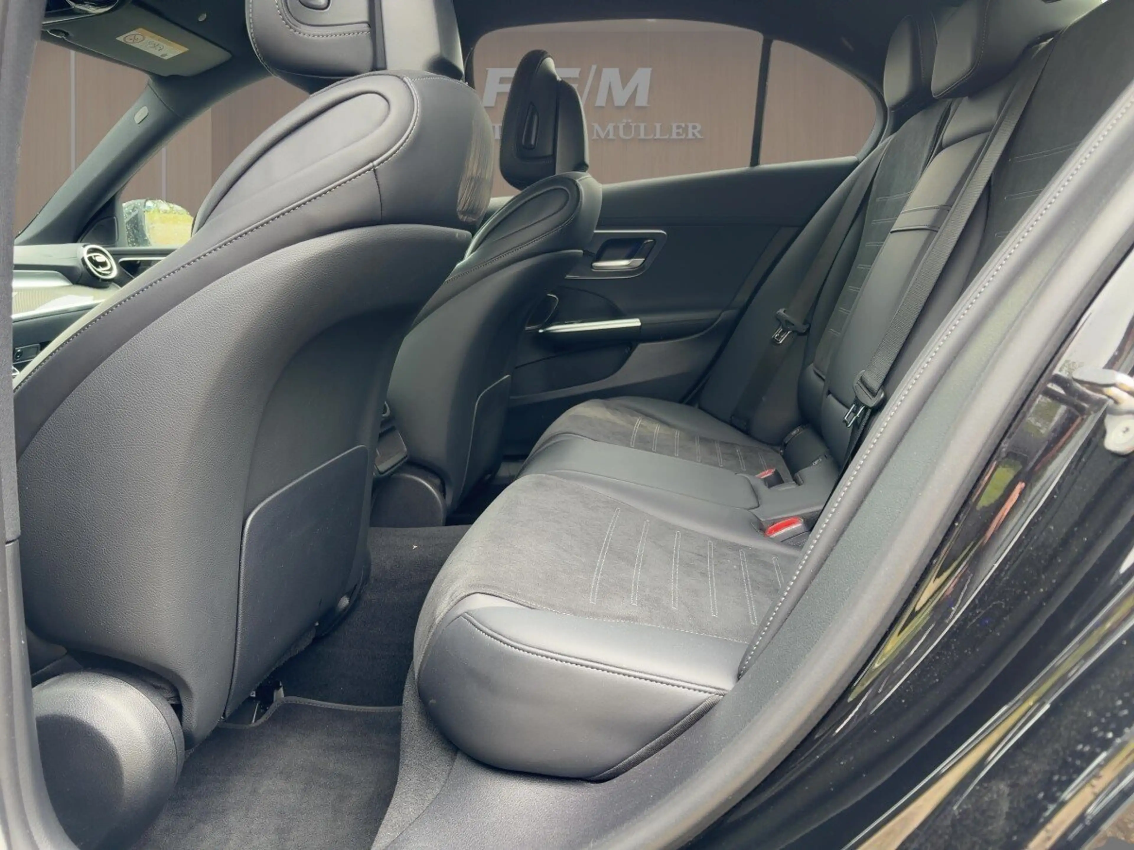 Mercedes-Benz C 300 C 300e AMG+DIGITAL-LIGHT+MBUX+KEYLESS-START — photo 7