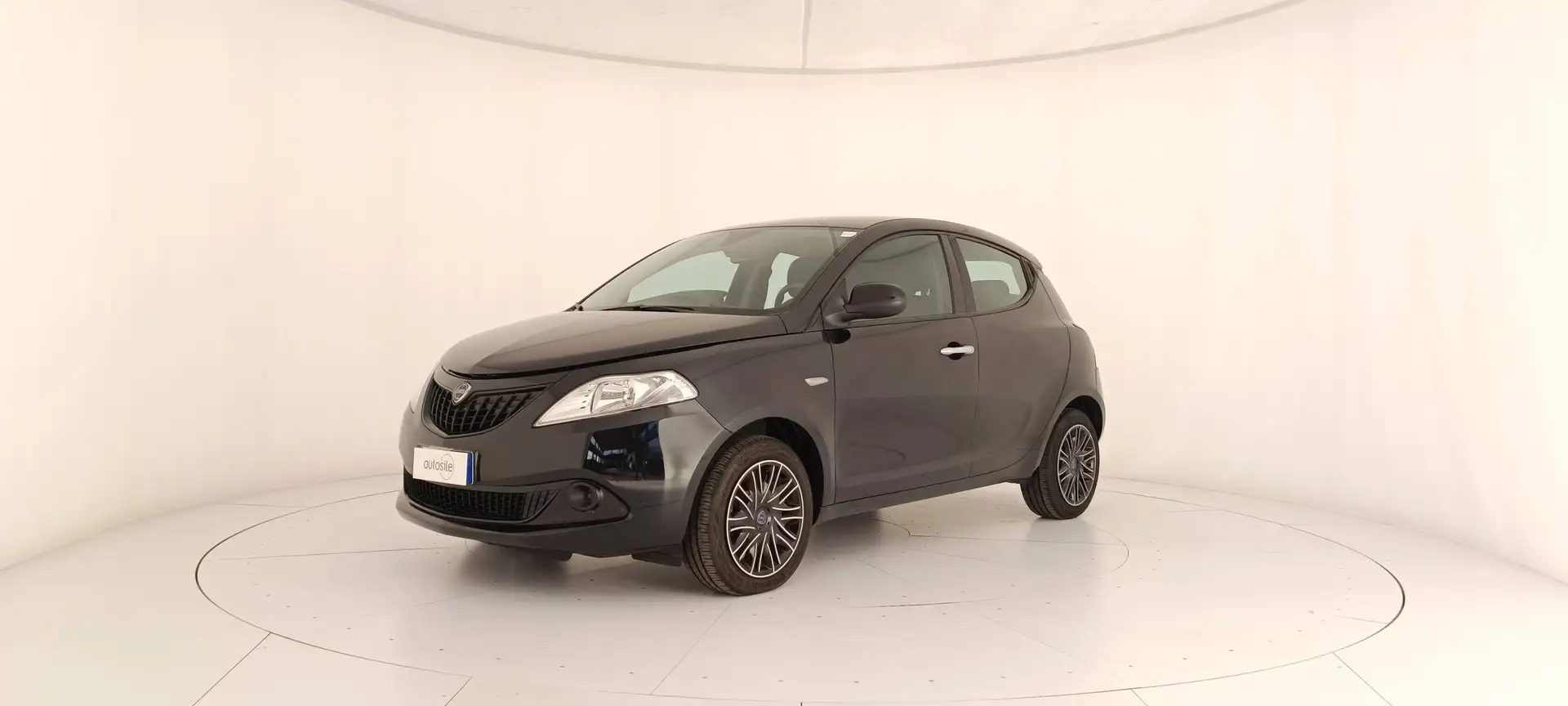 Lancia Ypsilon 1.0 FireFly Hybrid Silver Plus Nero - 1