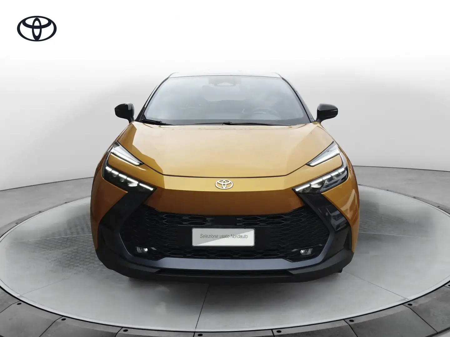 Toyota C-HR C-HR 2.0 PHEV Lounge Premiere Giallo - 2